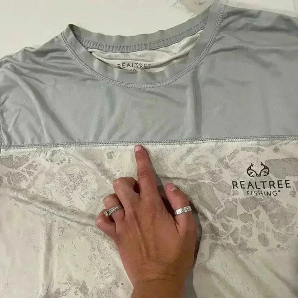 Realtree Wav3 Men's White Gray Short Sleeve Performance Fishing Tee Size 2XL - Picture 4 of 6